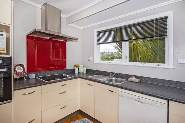 Charming Home in Te Kamo with Food Forrest – pohled 6