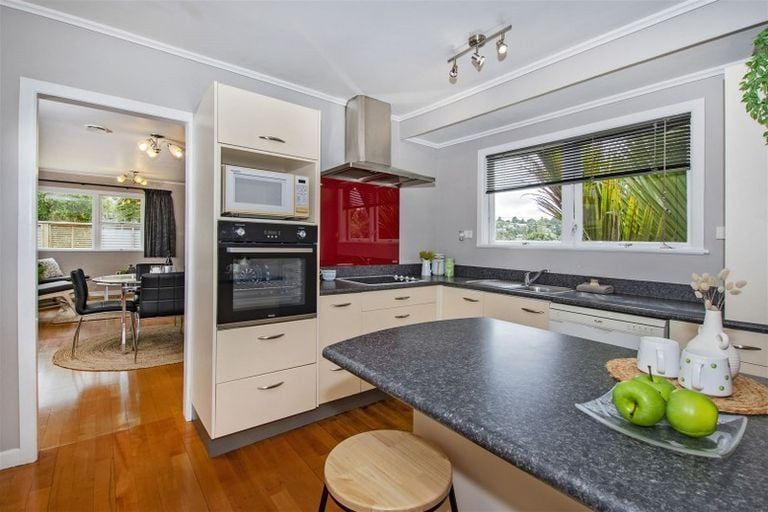 Charming Home in Te Kamo with Food Forrest – pohled 5