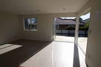 6A Kaumatua Place, Te Atatu Peninsula