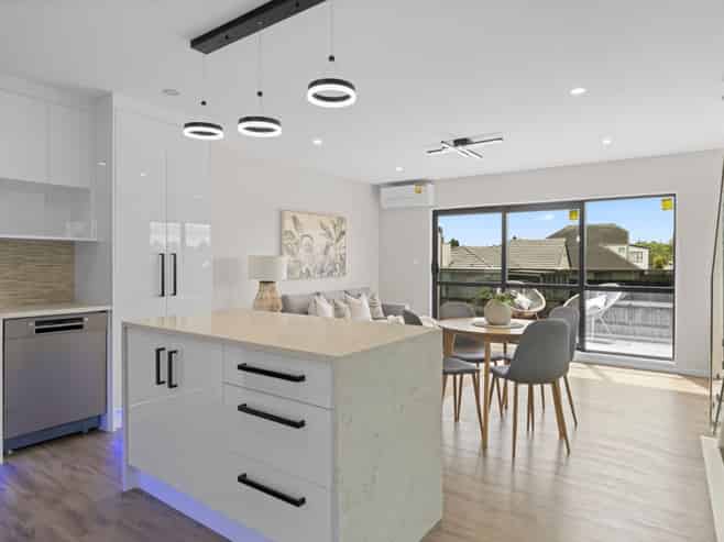 1/18 Hutchinsons Road, Bucklands Beach