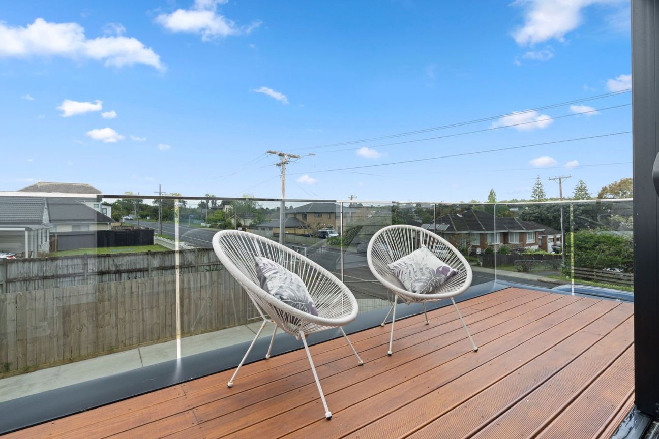 4-Bedroom, 4-Bathroom Townhouse in Bucklands Beach, Manukau - Bild 6