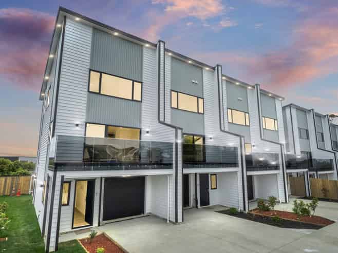 1/18 Hutchinsons Road, Bucklands Beach