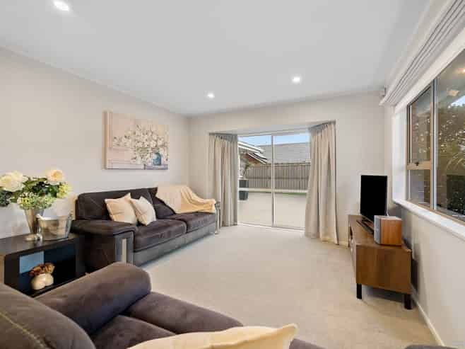 1/14 Kallaroo Place, Botany Downs