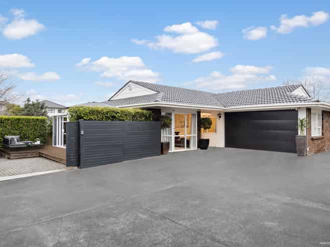 1/14 Kallaroo Place, Botany Downs