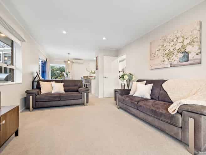 1/14 Kallaroo Place, Botany Downs