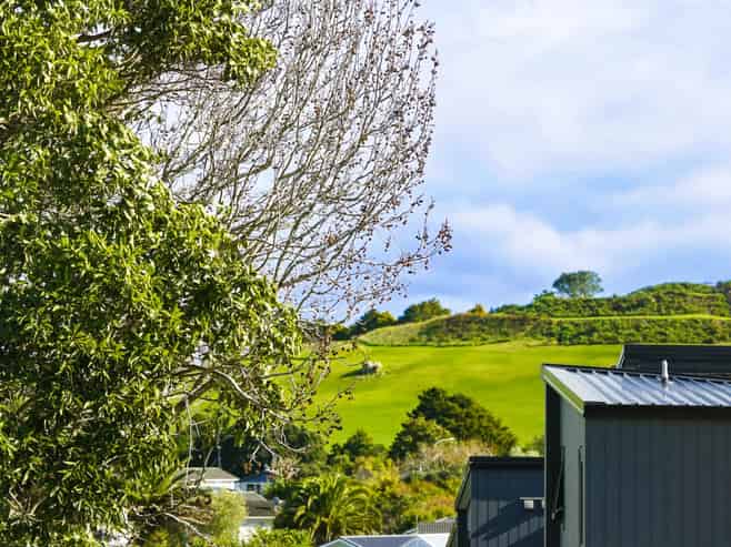 348 Bucklands Beach Road, Bucklands Beach