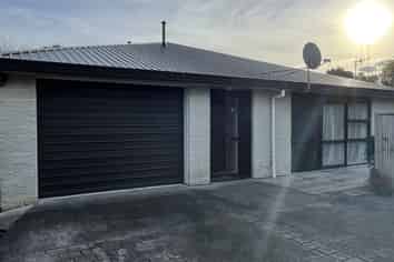 416A Botanical Road, West End