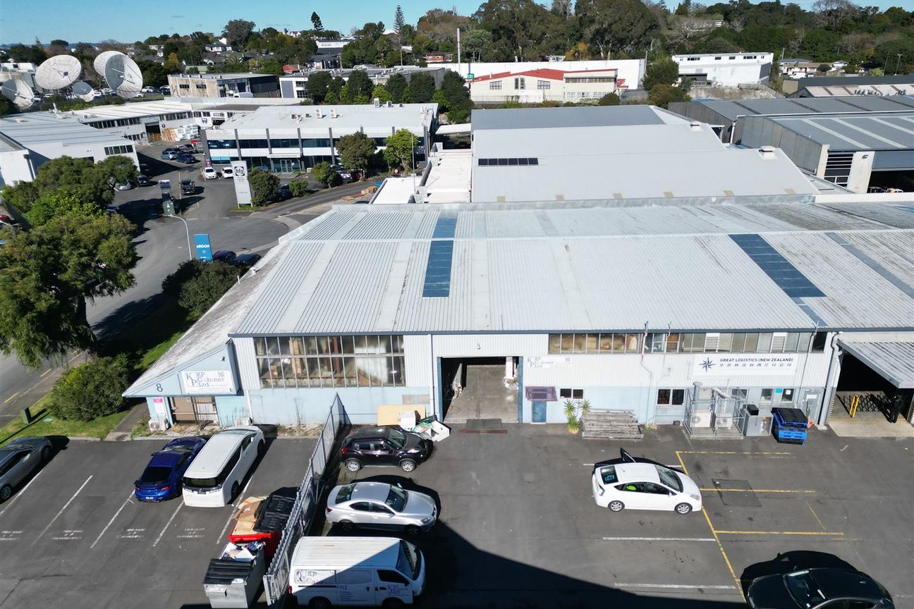 Functional 617sqm Warehouse + Exclusive Yard – pohled 2