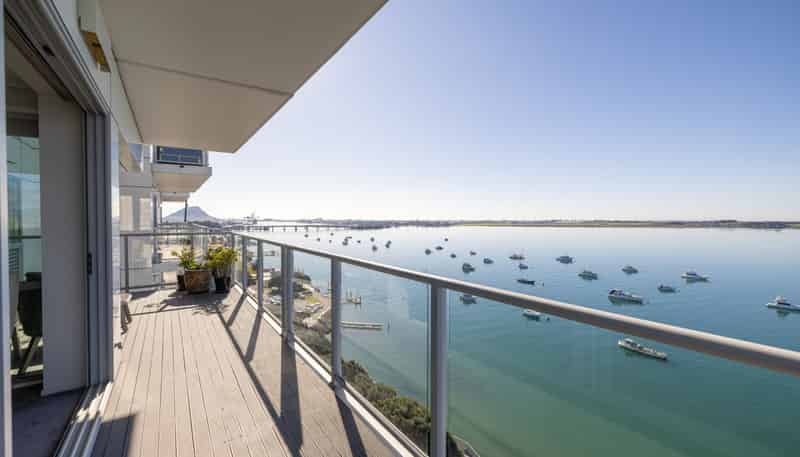 1406/72 Devonport Road, Tauranga