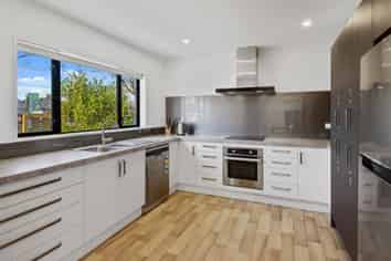 R2/7A Mathesons Rd, Phillipstown