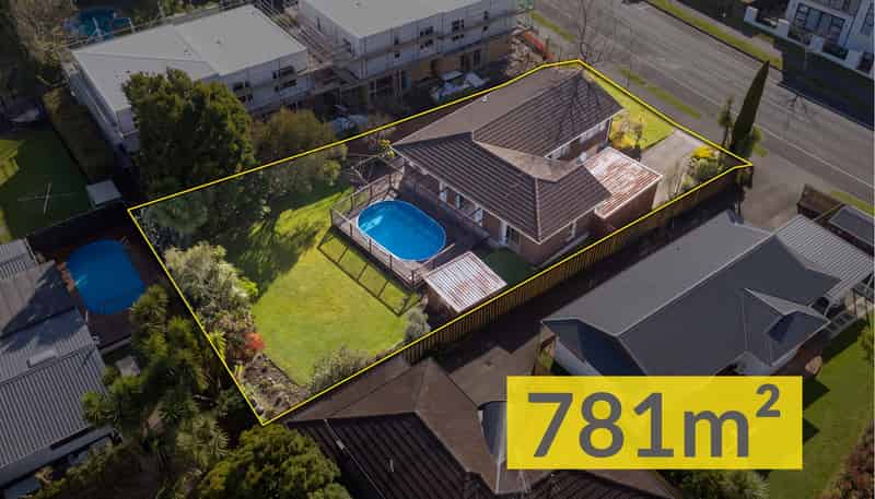 74 Grand Drive, Remuera