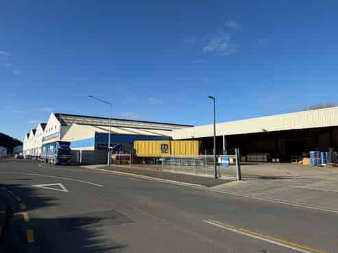 Large Warehouse Opportunity - Central Position