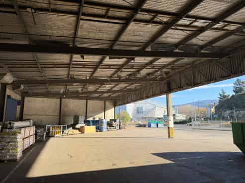 Large Warehouse Opportunity - Central Position