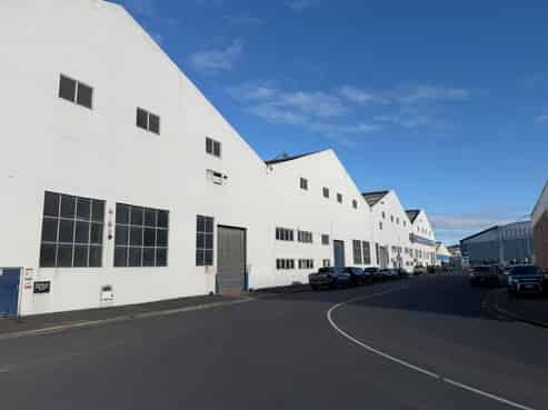 Large Warehouse Opportunity - Central Position