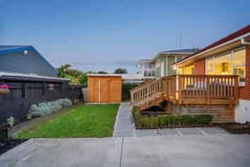 14 Tainui Terrace, Mangere Bridge