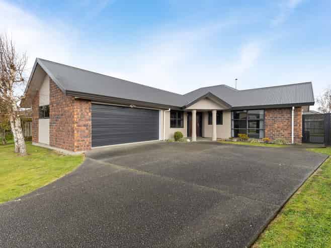 8 Geneva Terrace, Kelvin Grove