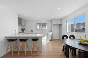 31A Meadowood Drive, Unsworth Heights