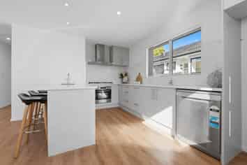 31A Meadowood Drive, Unsworth Heights