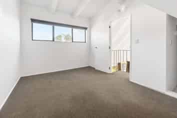 3/24 Great South Road, Papakura