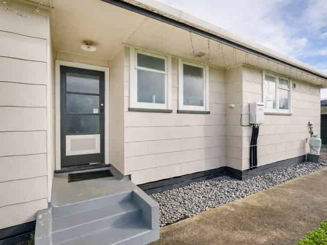 33 Holland Crescent, Bulls