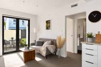 2B/16 Constable Street, Newtown