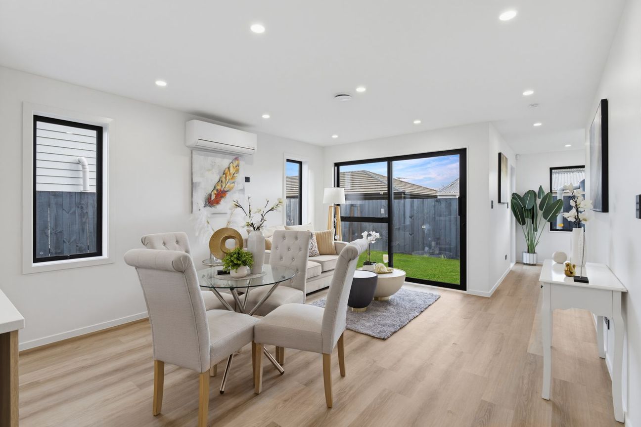 Contemporary Elegance: Stunning & Modern Home – pohled 4