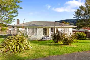 50 Coast Road, Wainuiomata