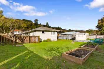 50 Coast Road, Wainuiomata