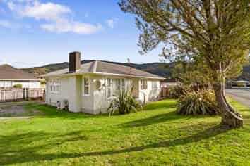 50 Coast Road, Wainuiomata