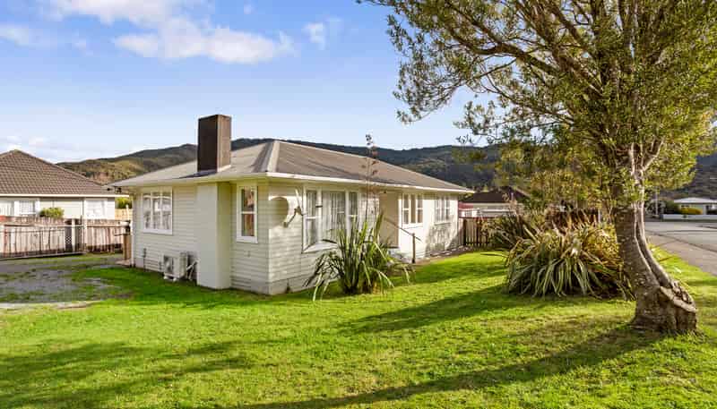 50 Coast Road, Wainuiomata