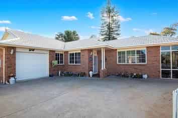 2/1 Sierra Avenue, Kamo