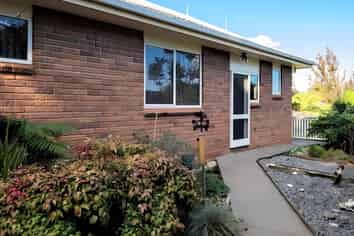 2/1 Sierra Avenue, Kamo