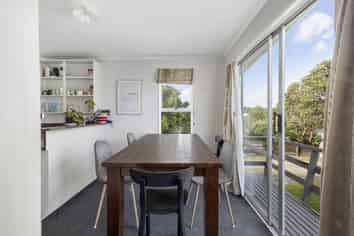 6 Yates Street, Otaki Beach