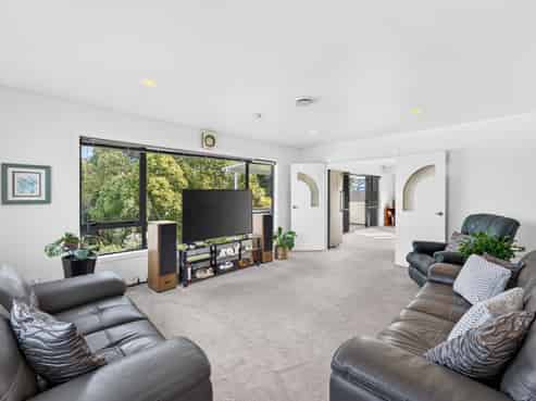 2/51 Merani Street, Belmont