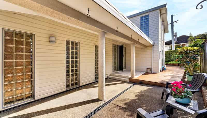 2/51 Merani Street, Belmont