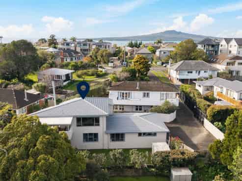 2/51 Merani Street, Belmont
