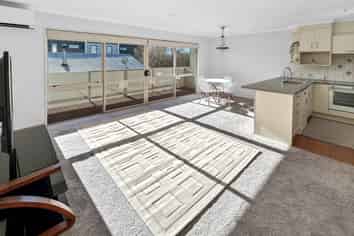 B/6 Manning Street, Hamilton Central