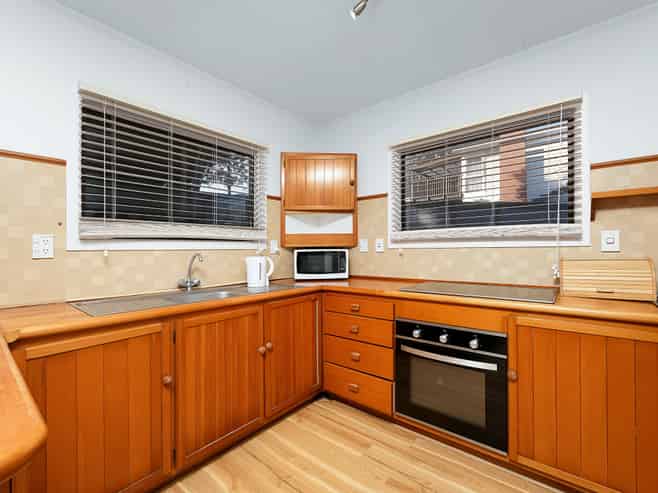 19A Pine Avenue, Henderson