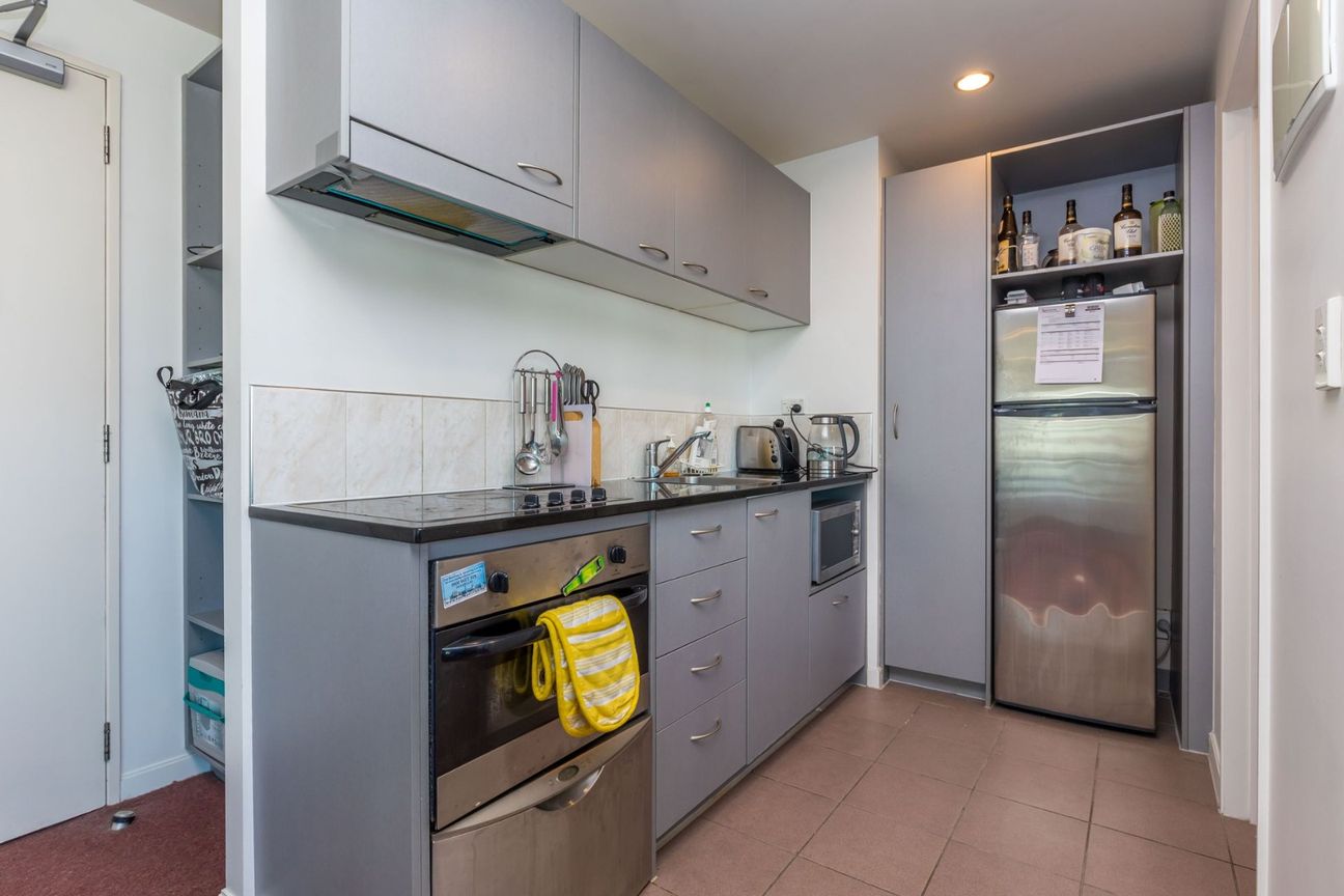 Elevated - Newly Redecorated and Furnished with option of park - Ansicht 3