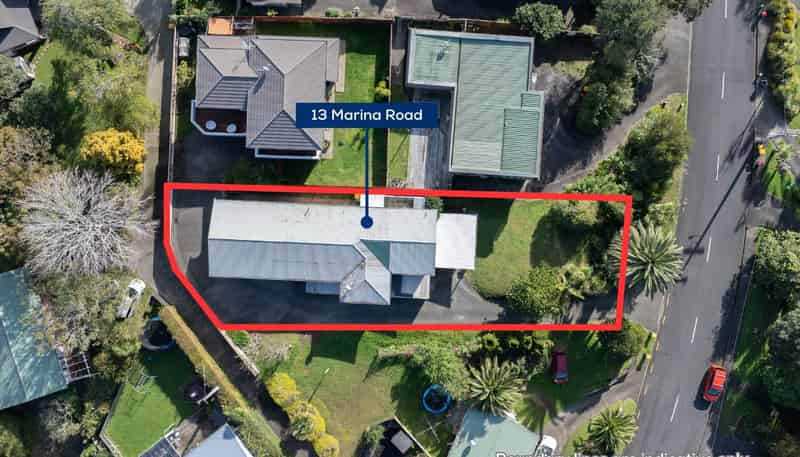 13 Marina Road, Torbay