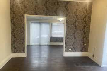 Office Space on Busy Tahunanui Drive