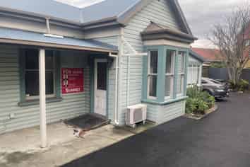 Office Space on Busy Tahunanui Drive