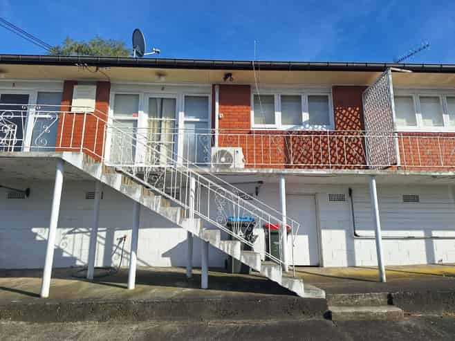 2/39 McRae Road, Mount Wellington