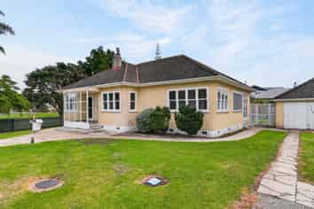 203 Derby Street, Gisborne