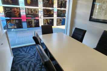 High profile office - Papakura