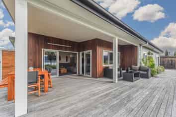 2 Ruataniwha Drive, Collingwood