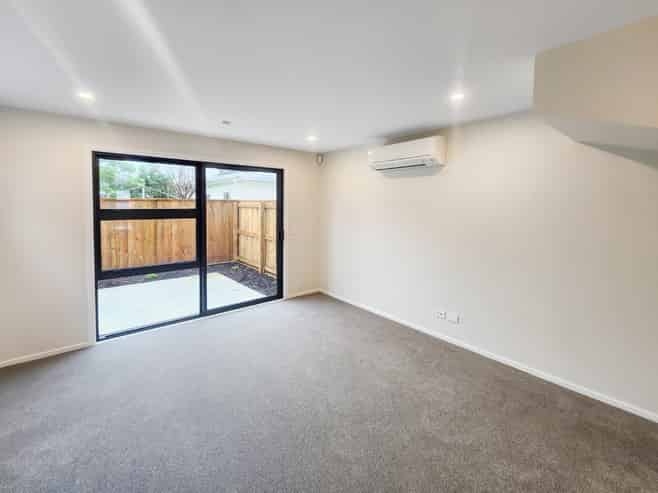6/31 Wainuiomata Road, Wainuiomata