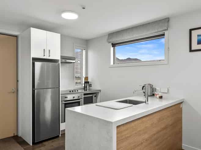208/29 Warren Street, Wanaka
