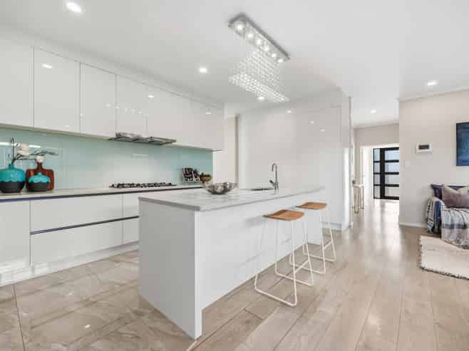 10 Ballinabreen Road, Flat Bush