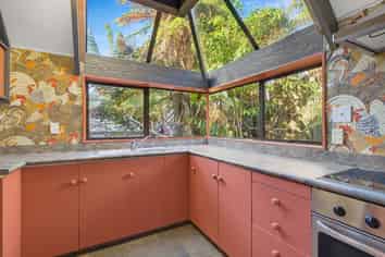 17 Aquarius Drive, Kawaha Point